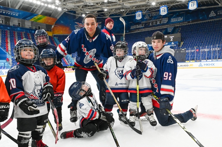 Эмоциональная поддержка родителей: залог успеха юных хоккеистов 4 emotsionalnaya podderzhka roditeley zalog uspeha yunyh hokkeistov 2