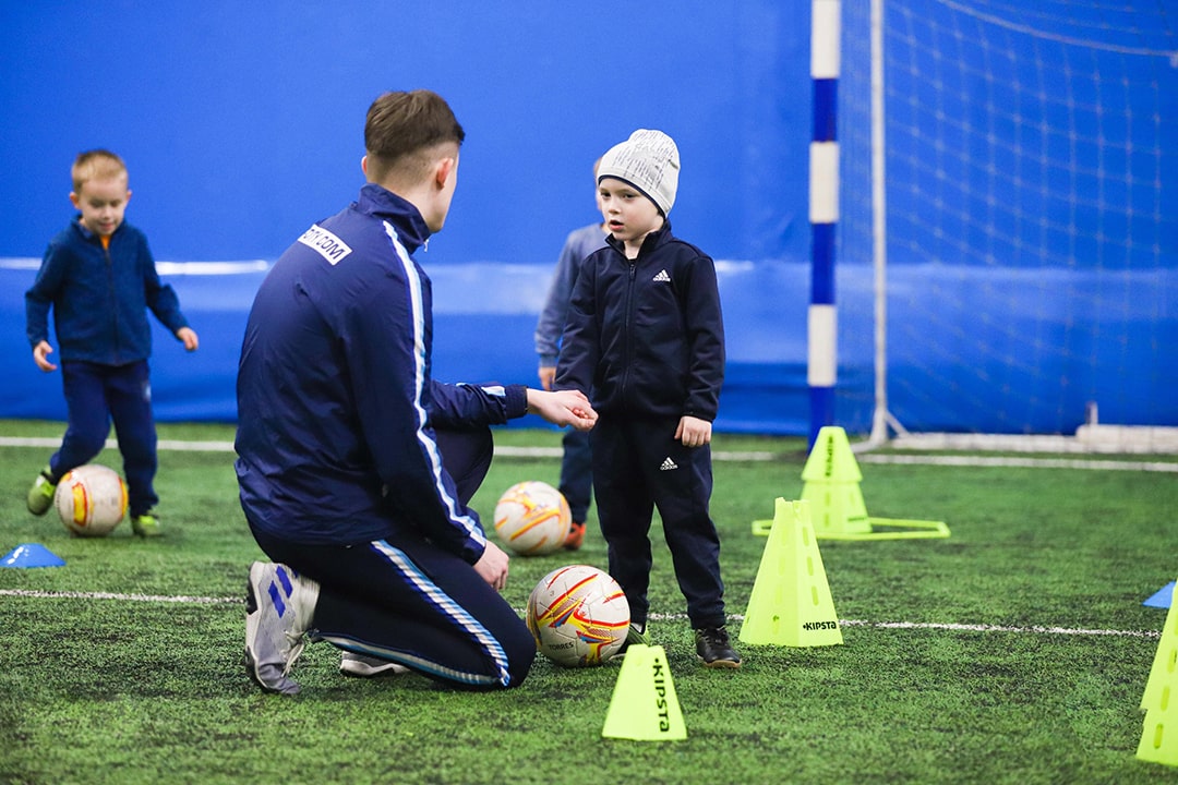 obuchenie kommunikativnym navykam trenerov i igrokov