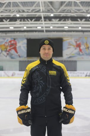 Роль тренера в развитии тактических навыков команды 3 rol trenera v razvitii takticheskih navykov komandy