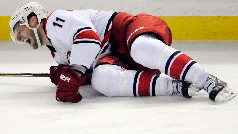 sovremennye tendentsii v fizicheskoy podgotovke dlya profilaktiki travm v hokkee